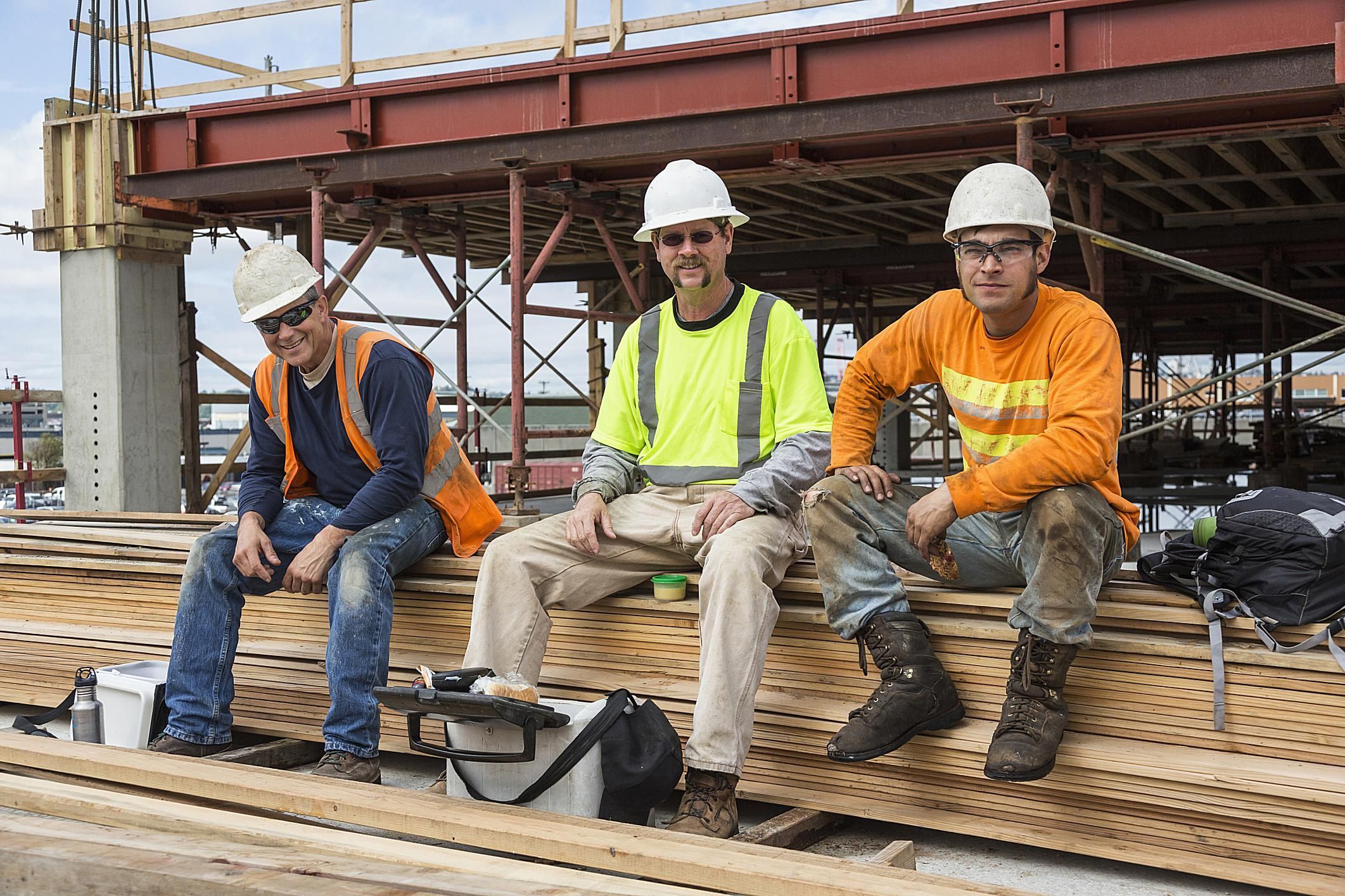 New study examines precarious working conditions for southern construction workers